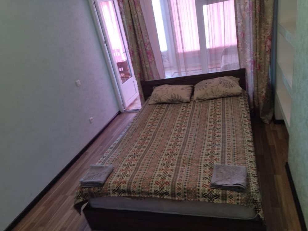 Hotel Gostinyi Dvor 博斯特里 外观 照片