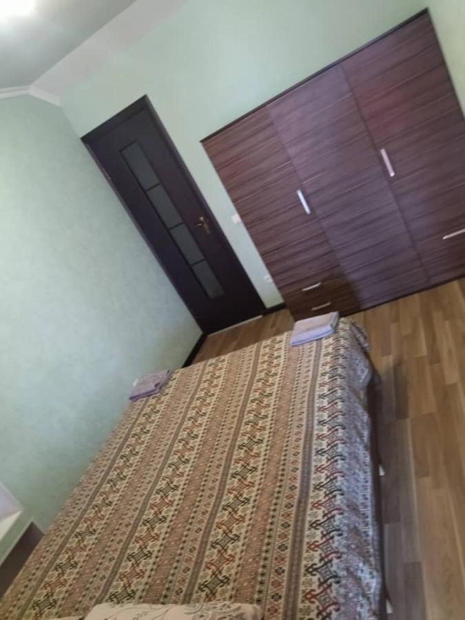Hotel Gostinyi Dvor 博斯特里 外观 照片