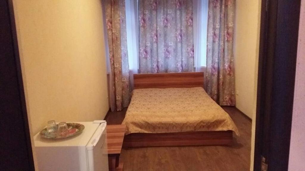 Hotel Gostinyi Dvor 博斯特里 外观 照片
